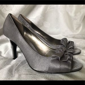 Gray heels - 8.5